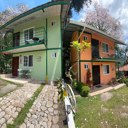 Hostal La India Dormida El Valle de Anton ภายนอก รูปภาพ