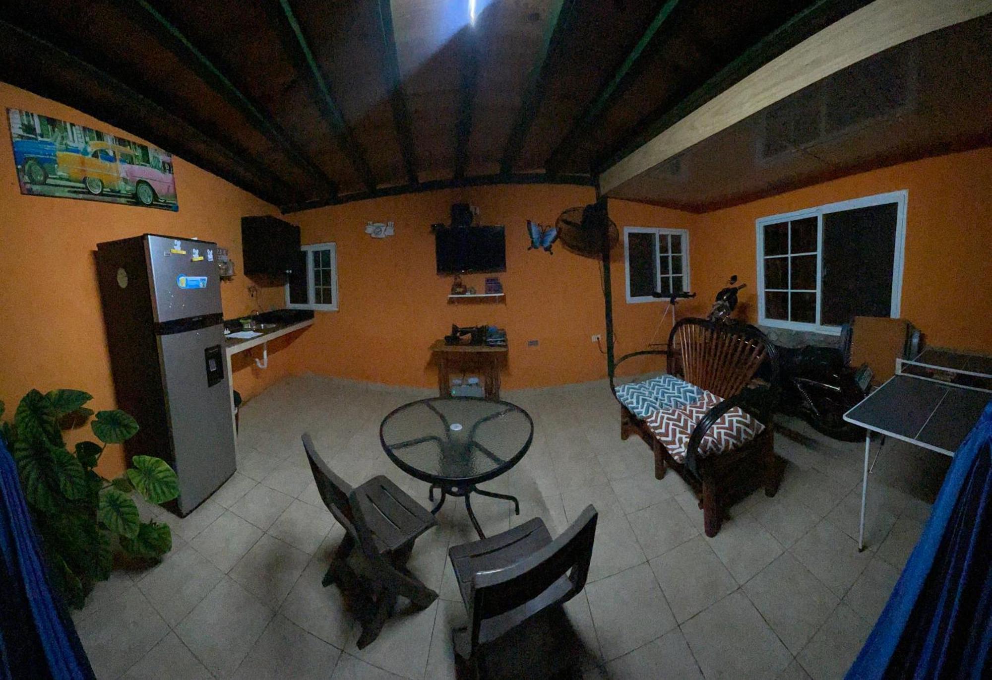 Hostal La India Dormida El Valle de Anton ภายนอก รูปภาพ