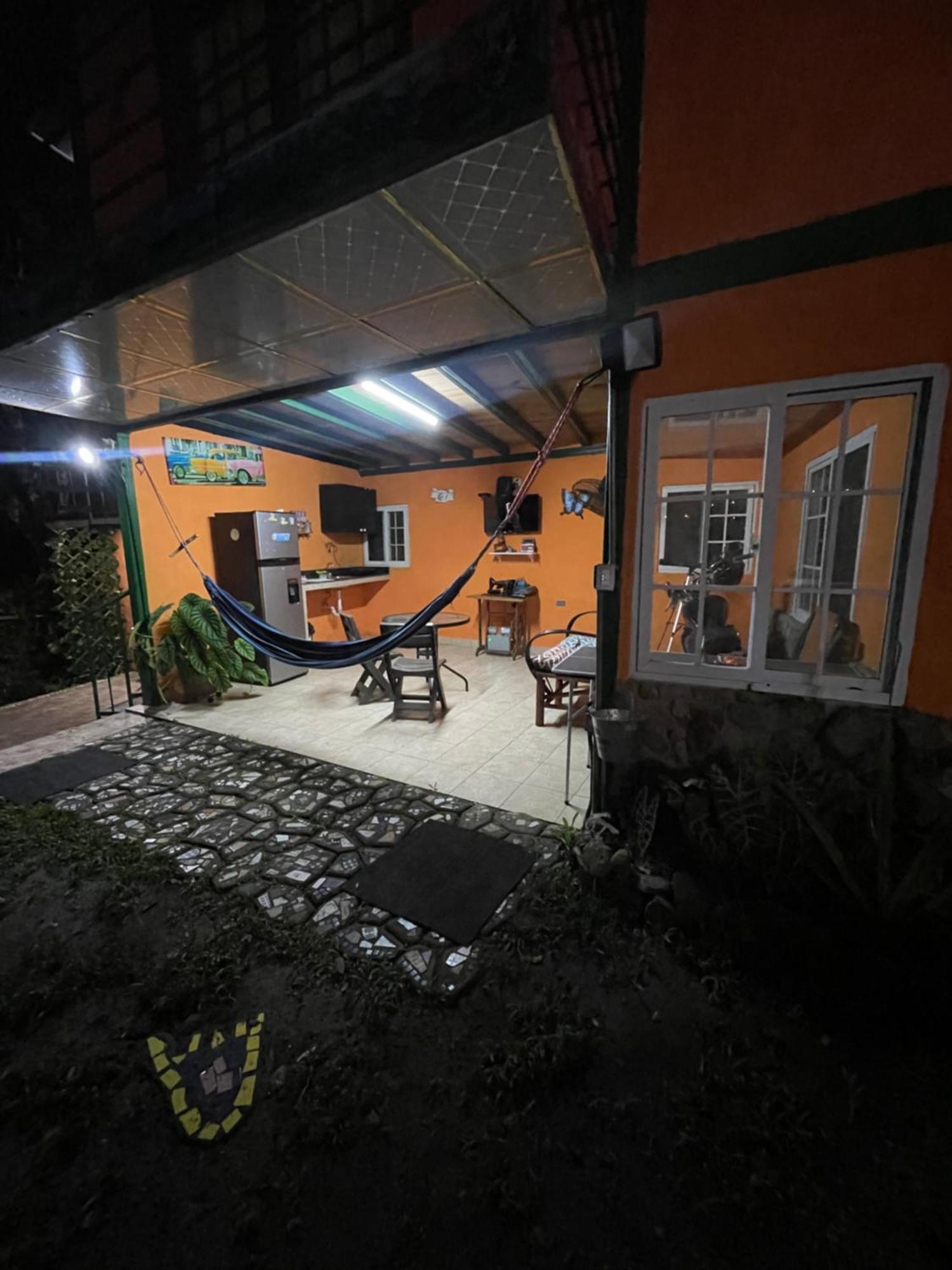 Hostal La India Dormida El Valle de Anton ภายนอก รูปภาพ