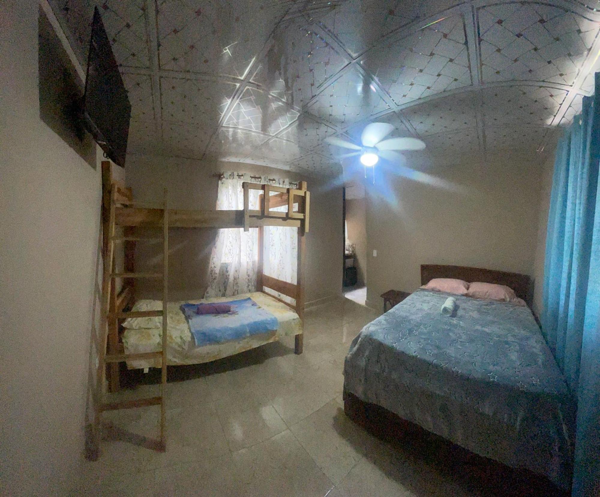 Hostal La India Dormida El Valle de Anton ภายนอก รูปภาพ